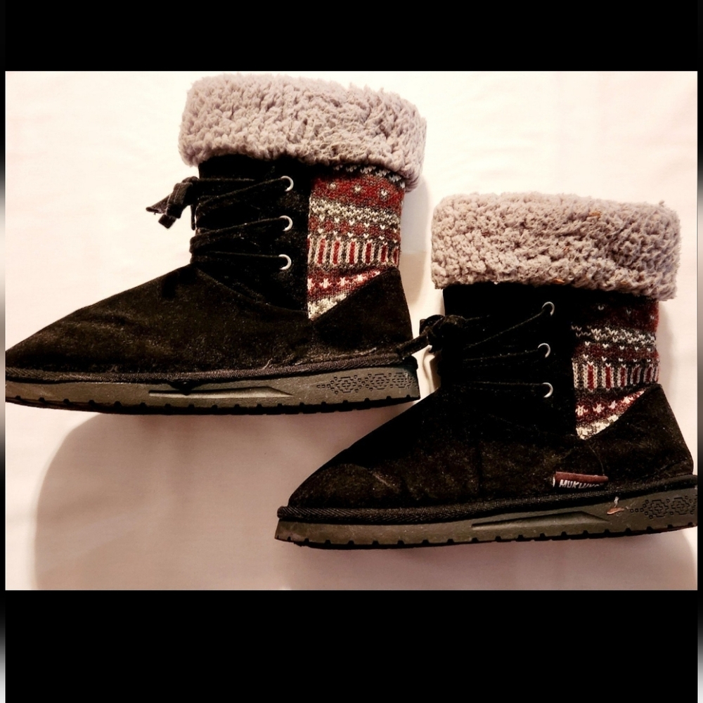 NWOT Muk Luks